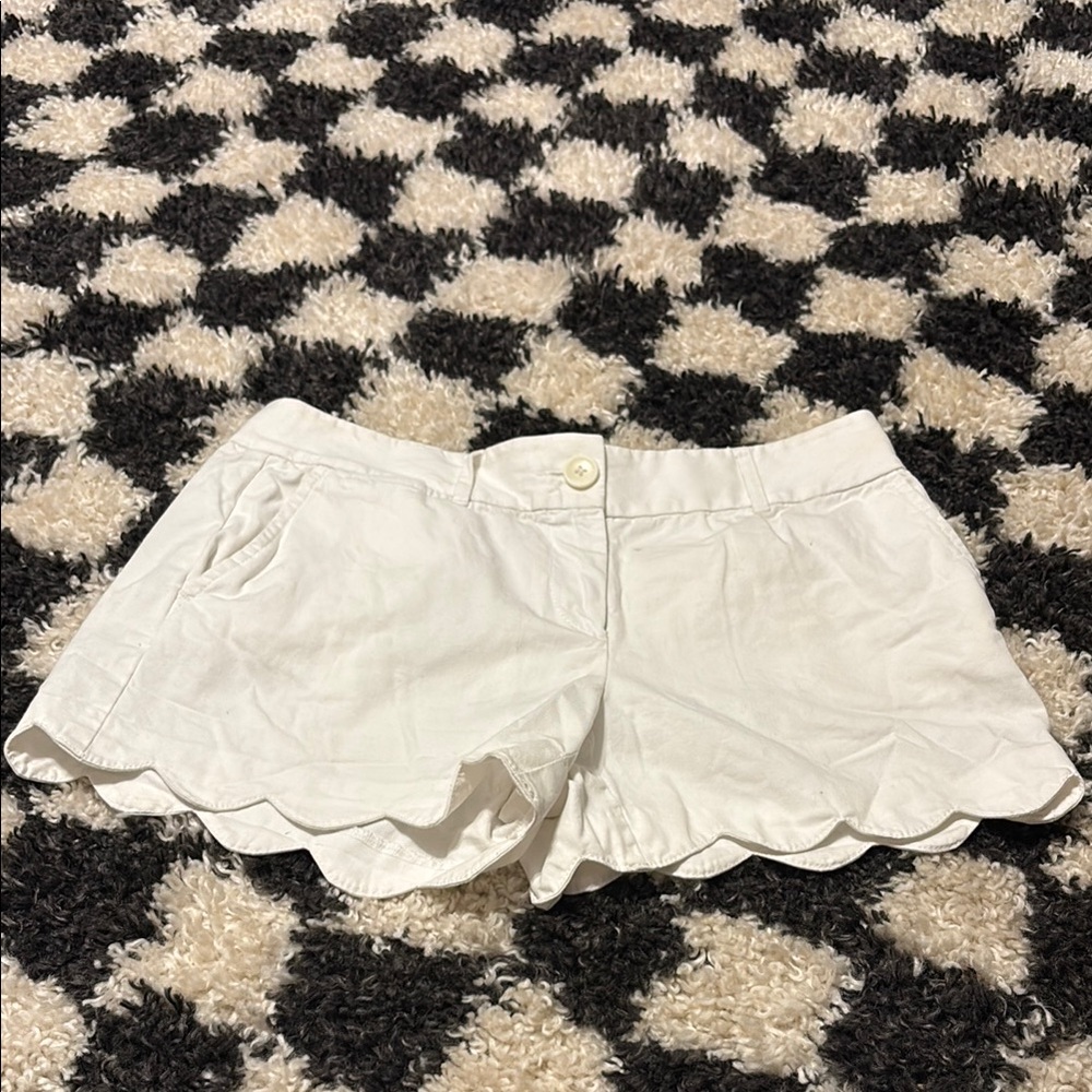 LOFT High Waist Cream Scalloped Shorts